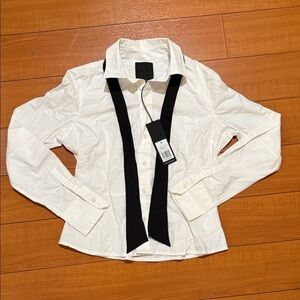 G-Star White Button-Up Shirt with Black Tie Accent